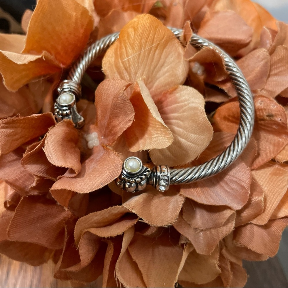 Twisted Cable Cuff Faux Pearl Bracelet Silver Tone, Rhinestones / Faux Pearls